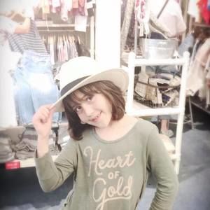 Meet your Posher, Ly